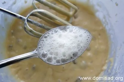 Вкусни тарталети в тенекии със стафиди - една проста рецепта със снимка