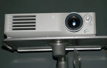 Hogyan lehet csatlakozni a laptop kivetítő (projektor) Hogyan kell csatlakoztatni a projektort egy laptop
