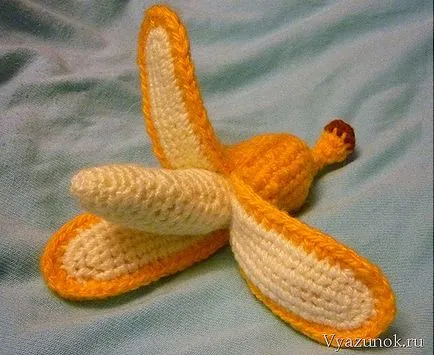 Трикотажни играчки плетене на една кука торта