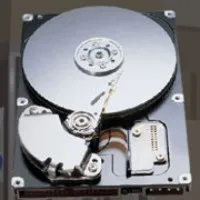 Често задавани въпроси Какво е HDD, SSD и хибридни дискове