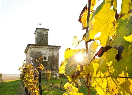Franciacorta изход село - Италия на Руски