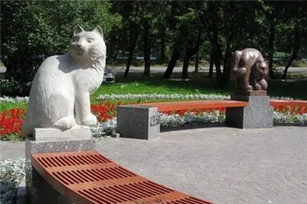 Известни паметници котки (котки) Известни паметници котки