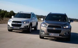 Как да се почисти от местата в колата у дома