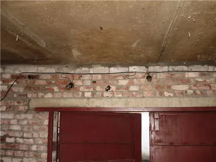 Как да се повиши на покрива на гаража