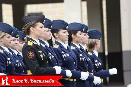 Как да се запознае с армията - къде да се срещнат и какво да правя