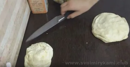Как да се готви пай с пиле и гъби с една стъпка по стъпка рецепти снимки