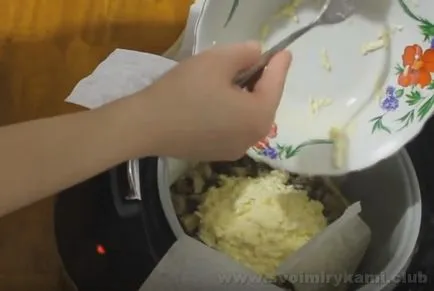 Как да се готви пай с пиле и гъби с една стъпка по стъпка рецепти снимки