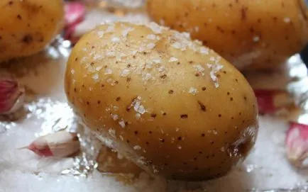 Както пекат фурна картофи (картофи) Как да се пекат картофи на фурна