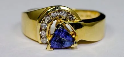Stone Tanzanite - Имоти и цени