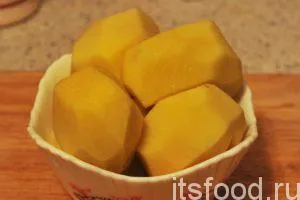 Картофи и месо в тиган