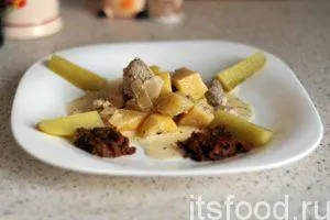 Картофи и месо в тиган