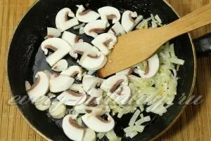 Печени картофи с гъби на фурна