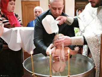 Какъв е смисълът да бъде кръстница