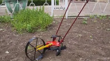 Култиватор с ръцете си за мотоблок Култиватор с ръцете си за мотоблок