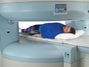 отворено MRI - машина за дебели хора, без ограничение скенер с голям тегло (скенер) отворите MRI - машина за дебели хора, скенер без ограничения с големия тегло,