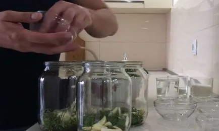 Кисели краставички през зимата