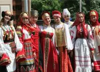Орнамент българска носия