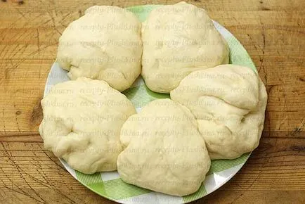 Осетински пайове - рецепти с стъпка по стъпка снимки