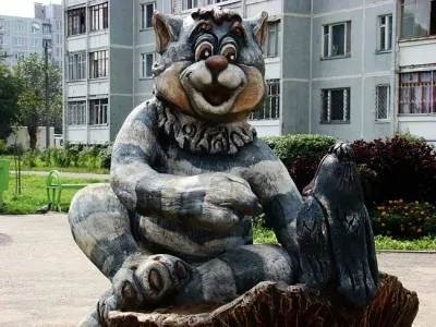 Паметници котки и котки