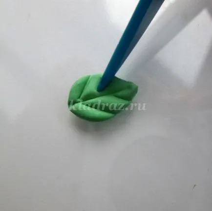 Великден зайци с ръцете си
