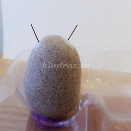 Великден зайци с ръцете си