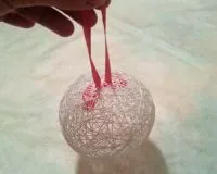 Занаяти от конци и лепило