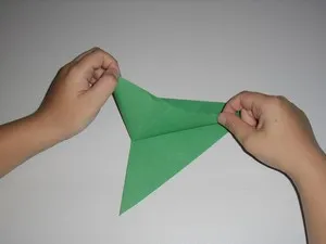 Изделия от хартия с дете