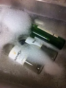 Свещници с ръцете си