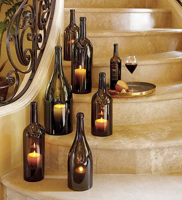 Свещници с ръцете си