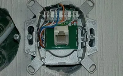 Internet Connection изход верига, видео, снимки (връзка) Internet Connection изход верига, видео, фото