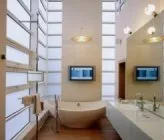 Таванът в банята