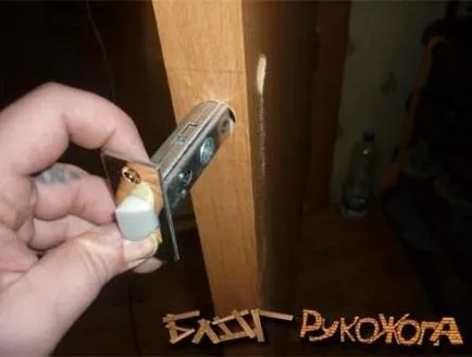 Стъпка по стъпка инструкции за това се заключва в страничната лента в интериорните врати