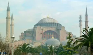 Патронния празник, на света около