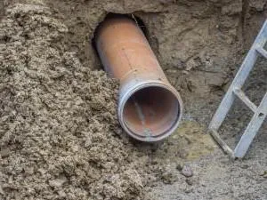 Правилна маршрутизация на отпадни води в частна къща със собствените си ръце