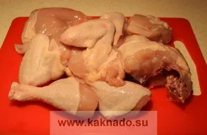 Рецепта пиле без сол, печена в кремаво чеснов сос, как да се