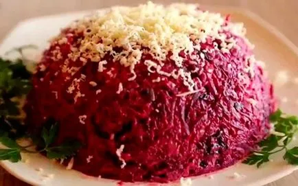 Салата с говеждо черния дроб и кисели краставички - зимни забавления
