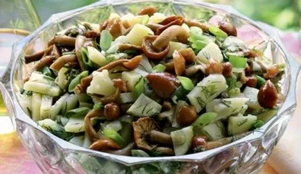 Салати с картофи и гъби мариновани или кисели