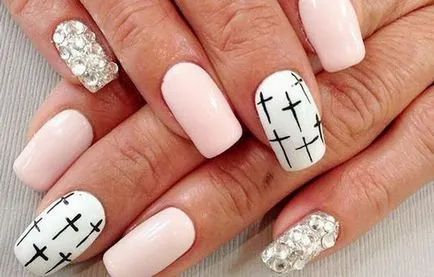 Shellac с кристали и пайети снимка като лепило къща (лепило) Shellac с кристали и пайети снимка като лепило дома