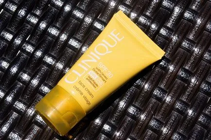 Слънцезащитен крем за лице и тяло, Clarins, Clinique, л на - Oréal Paris