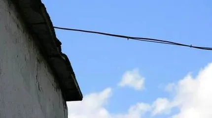 Съвети за това как да се провежда електричество до гаража от електротехник