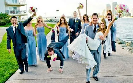 Сватба в бяло и синьо цвят декорация празнични идеи рокли и орнаменти със снимки