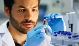 Защо жълти бялото на очите