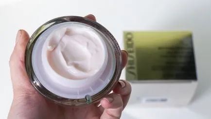 Тестване Shiseido био-спектакъл сияние съживяване крем за лице и очи - Дъглас блог, вашият партньор