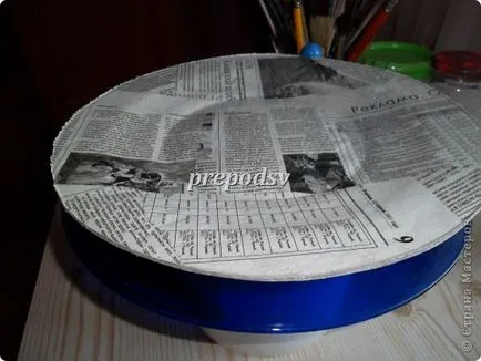 Plate от вестниците, майстори страната (плоча) Plate от вестниците, майстори страната