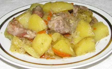 Печени картофи с месо на фурна