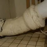 Инсталиране на тоалетна чиния с ръцете си в частна къща