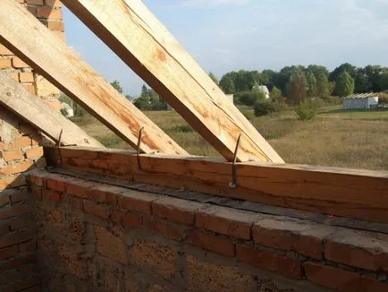 Инсталиране на гредите в баня