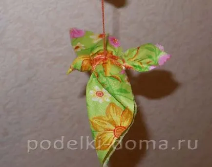 Направете една птица с ръцете си