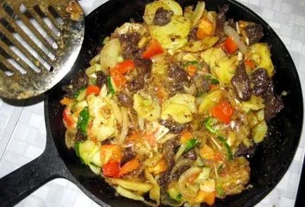 Пържени картофи с месо в тенджера рецепта