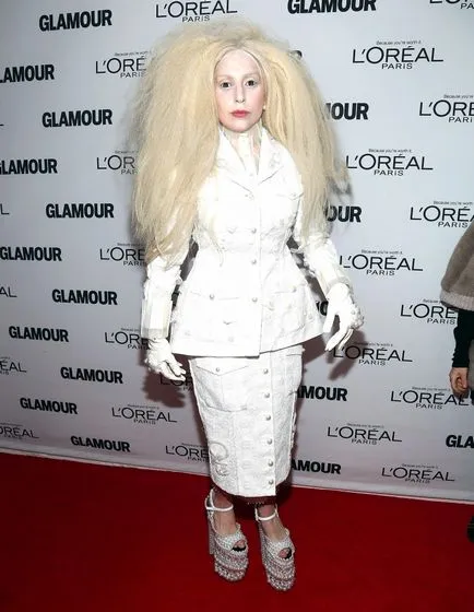 19 се образува пищен Lady Gaga, които доказват, че тя е от друга планета, umkra